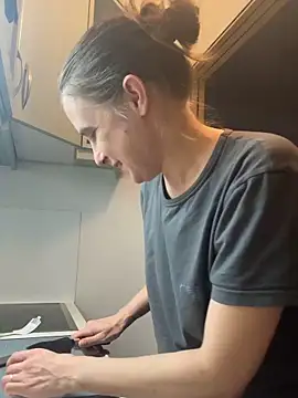 LadyChantale online show from March 19, 2026, 9:42 am