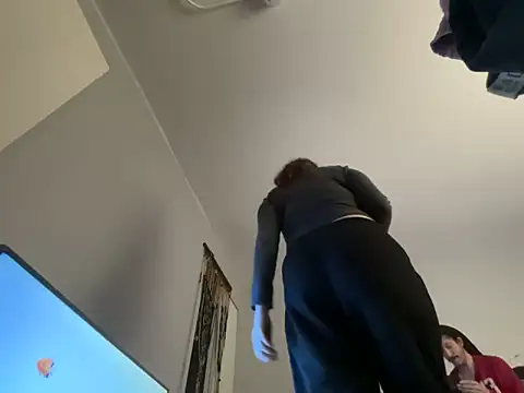 Snapshot of Snowbunnycake_131 chatting on November 11, 2025, 11:20 pm Snowbunnycake 131 online show from November 11, 2025, 11:20 pm