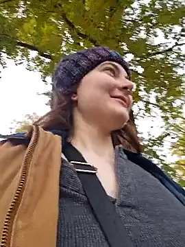 Snapshot of Snowbunnycake_131 chatting on November 13, 2025, 1:48 pm Snowbunnycake 131 online show from November 13, 2025, 1:48 pm