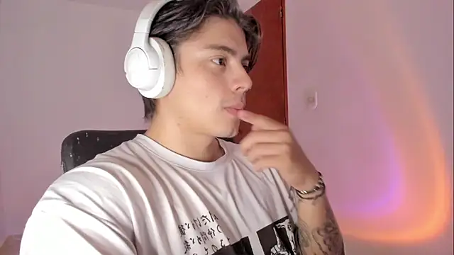 Giordano Russo online show from April 7, 2026, 3:58 pm