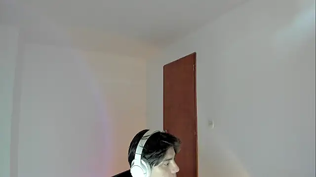 Snapshot of Giordano_Russo chatting on February 27, 2026, 4:18 pm Giordano Russo online show from February 27, 2026, 4:18 pm