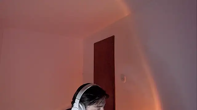 Snapshot of Giordano_Russo chatting on November 7, 2025, 11:30 pm Giordano Russo online show from November 7, 2025, 11:30 pm