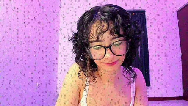  Lunnaa  online show from November 24, 2025, 12:43 am