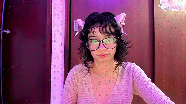 Snapshot of _Lunnaa_ chatting on October 27, 2025, 12:55 am Lunnaa online show from October 27, 2025, 12:55 am