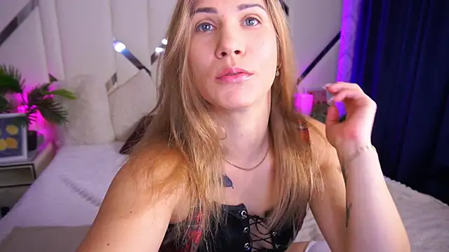 Snapshot of CassandraGood chatting on September 26, 2025, 7:15 am CassandraGood online show from September 26, 2025, 7:15 am