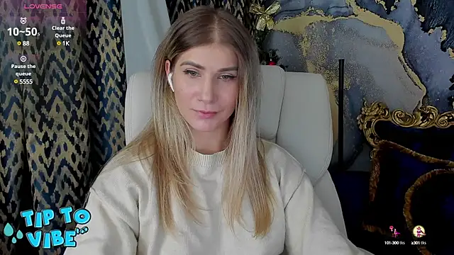 Snapshot of CassandraGood chatting on January 18, 2025, 2:58 am CassandraGood online show from January 18, 2025, 2:58 am