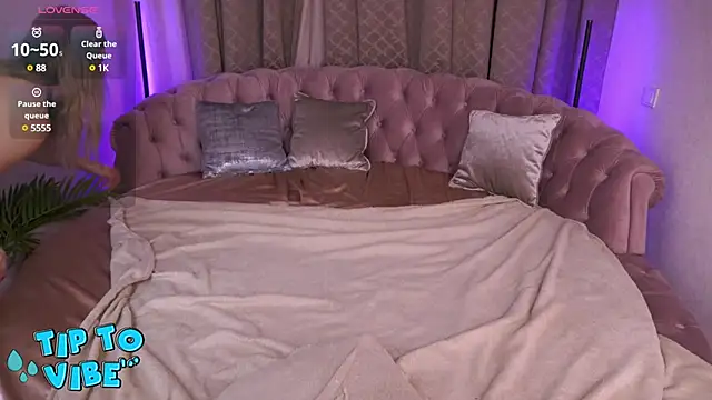 Snapshot of CassandraGood chatting on March 9, 2025, 3:11 am CassandraGood online show from March 9, 2025, 3:11 am