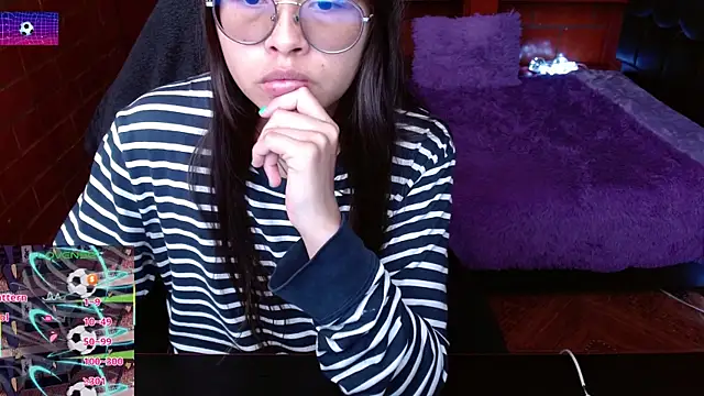 Snapshot of MidoriQuiinn chatting on July 15, 2026, 5:31 pm MidoriQuiinn online show from July 15, 2026, 5:31 pm