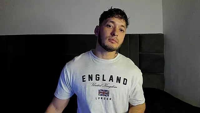 alejandro  2 online show from November 12, 2025, 8:12 pm