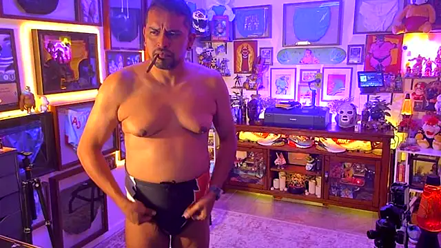 Snapshot of Briefs_bud chatting on November 26, 2025, 2:44 am Briefs bud online show from November 26, 2025, 2:44 am