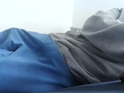 Snapshot of ScalicHat69 chatting on December 15, 2025, 10:32 am ScalicHat69 online show from December 15, 2025, 10:32 am