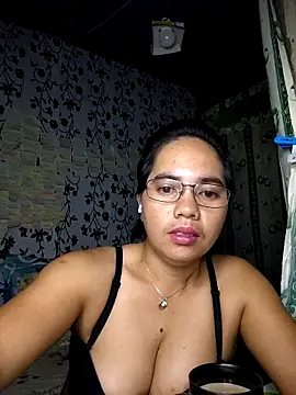 lovely samxxx24 online show from September 18, 2025, 9:40 pm