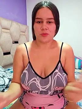 sweet lucia online show from March 13, 2026, 3:06 pm