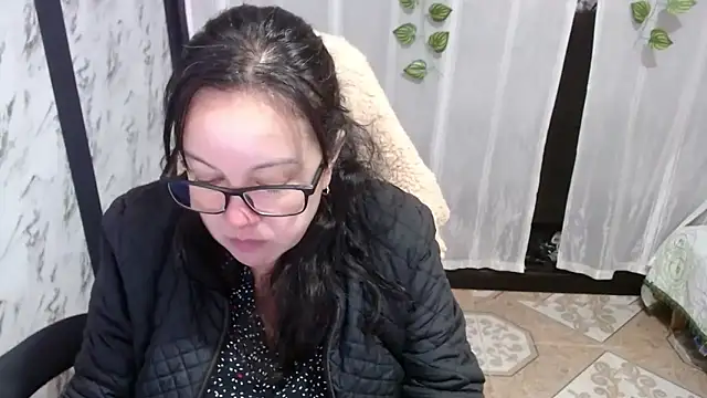 Snapshot of Sonialorens_ chatting on March 11, 2025, 12:28 pm Sonialorens  online show from March 11, 2025, 12:28 pm