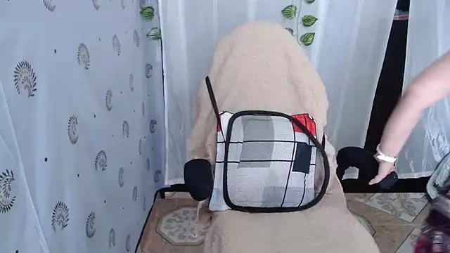 Snapshot of Sonialorens_ chatting on February 17, 2025, 6:06 pm Sonialorens  online show from February 17, 2025, 6:06 pm