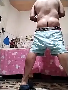 Snapshot of starplss chatting on October 23, 2025, 3:21 pm starplss online show from October 23, 2025, 3:21 pm