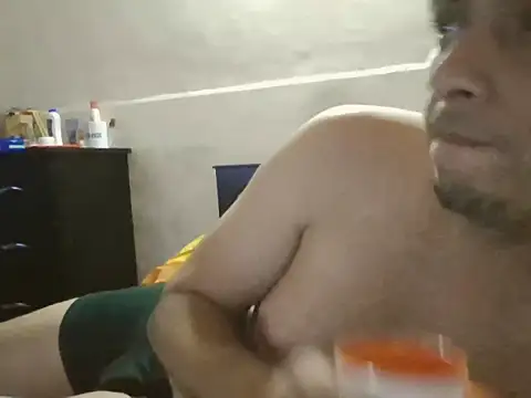 Snapshot of starplss chatting on November 17, 2025, 6:28 am starplss online show from November 17, 2025, 6:28 am