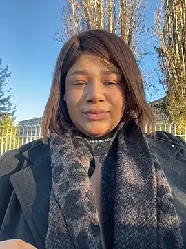 Snapshot of IamSashaLuv chatting on November 22, 2025, 2:38 pm IamSashaLuv online show from November 22, 2025, 2:38 pm