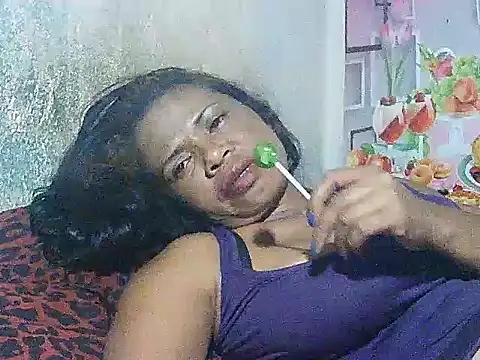 Hyncam online show from February 17, 2026, 9:12 pm