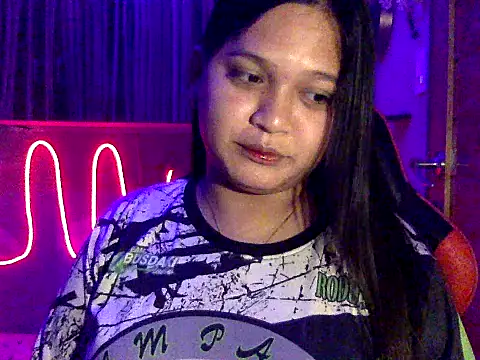 EmpressYna online show from October 25, 2025, 1:16 am