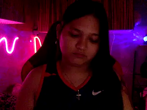 EmpressYna online show from September 22, 2025, 2:56 pm