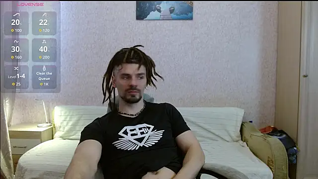 Snapshot of Aestheticguy101 chatting on April 26, 2026, 9:06 am Aestheticguy101 online show from April 26, 2026, 9:06 am
