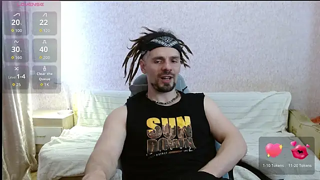 Snapshot of Aestheticguy101 chatting on April 29, 2026, 1:15 pm Aestheticguy101 online show from April 29, 2026, 1:15 pm
