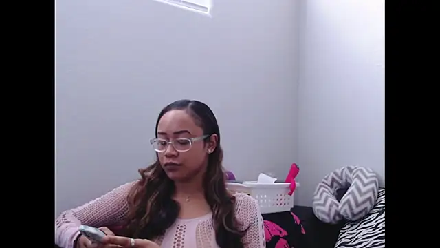 RylHoneyy online show from March 13, 2026, 7:30 pm