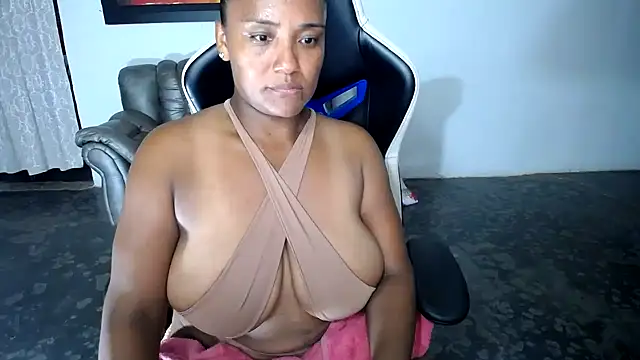 Snapshot of marysol83 chatting on October 25, 2025, 2:00 am marysol83 online show from October 25, 2025, 2:00 am