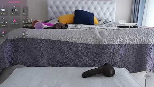 tinna angel online show from March 9, 2026, 9:35 am