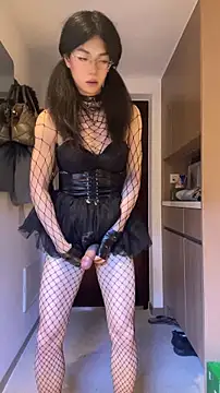 Snapshot of CrytinaSissyCrossdress chatting on June 9, 2026, 4:19 pm CrytinaSissyCrossdress online show from June 9, 2026, 4:19 pm