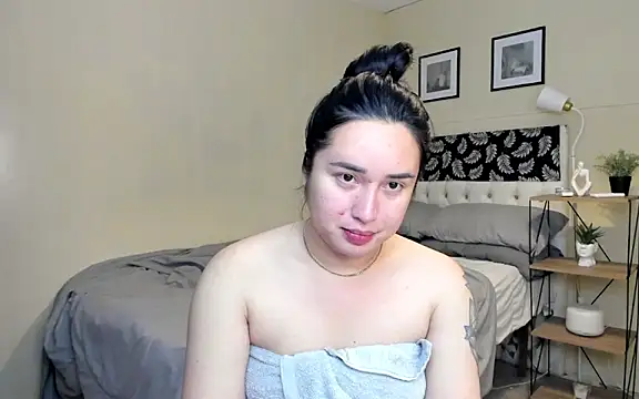 Snapshot of Sexysafarahh chatting on April 6, 2026, 2:40 pm Sexysafarahh online show from April 6, 2026, 2:40 pm