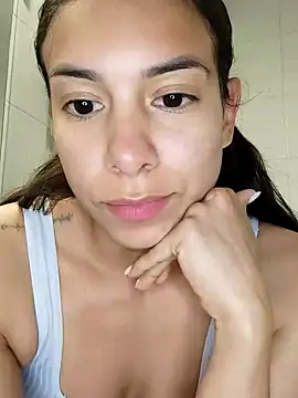 Angelinalombardi  online show from November 6, 2025, 12:25 am