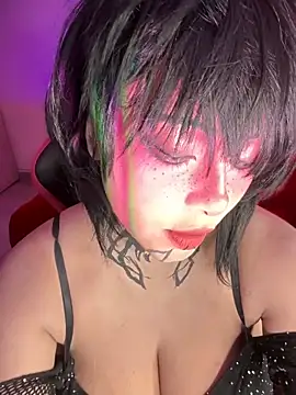 seraphine23 online show from May 25, 2026, 2:11 am
