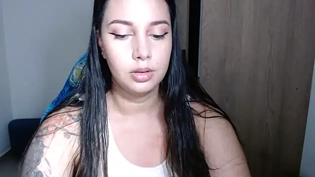 vennus 22 online show from December 14, 2025, 5:13 am