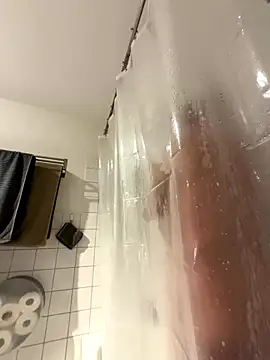 Snapshot of EchoFux chatting on January 6, 2026, 6:50 am EchoFux online show from January 6, 2026, 6:50 am