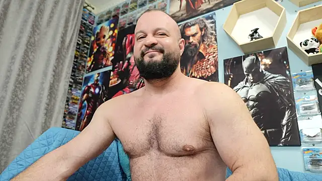 Snapshot of Muscle_Bear chatting on November 13, 2025, 4:27 am Muscle Bear online show from November 13, 2025, 4:27 am