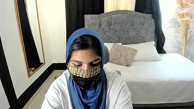 Snapshot of anissa- chatting on March 8, 2025, 3:13 pm anissa- online show from March 8, 2025, 3:13 pm