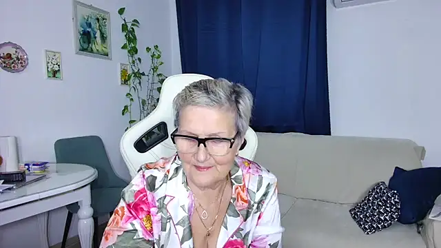 Selenna57 online show from January 9, 2026, 6:37 pm