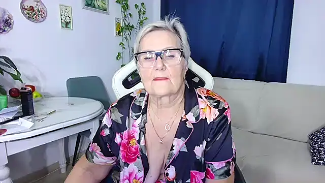 Selenna57 online show from January 12, 2026, 7:09 pm