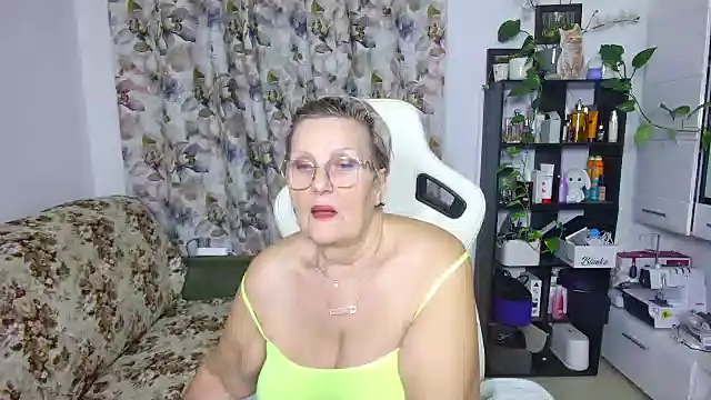 Selenna57 online show from March 6, 2025, 1:48 am