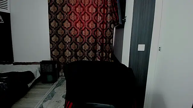 sexxymuscles4u online show from November 24, 2025, 9:09 am