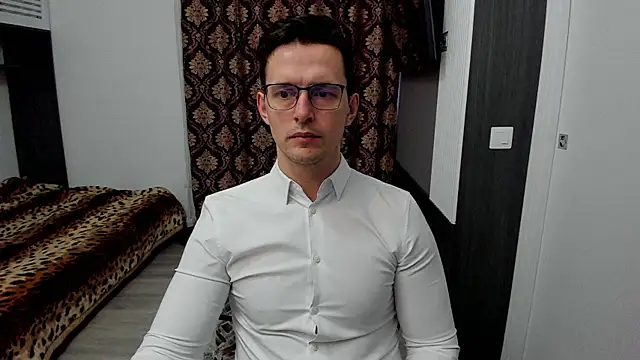 sexxymuscles4u online show from March 13, 2025, 8:26 am