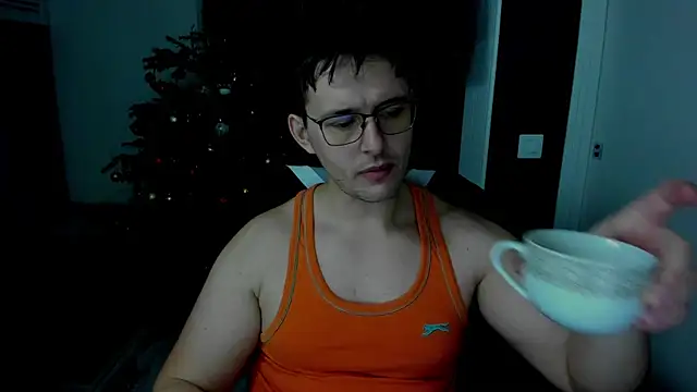 sexxymuscles4u online show from January 7, 2026, 9:47 am