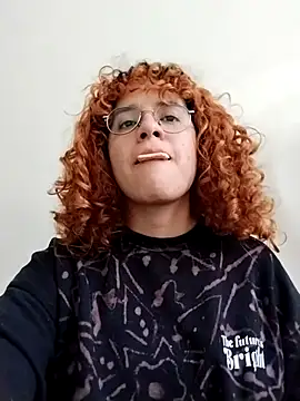 Snapshot of EmmaMelissa0521 chatting on November 14, 2025, 8:56 pm EmmaMelissa0521 online show from November 14, 2025, 8:56 pm