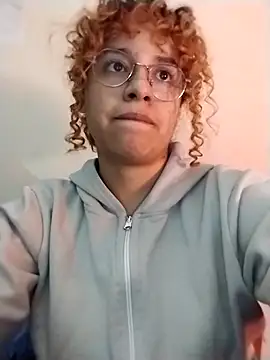 Snapshot of EmmaMelissa0521 chatting on November 16, 2025, 1:54 am EmmaMelissa0521 online show from November 16, 2025, 1:54 am