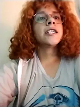 Snapshot of EmmaMelissa0521 chatting on November 23, 2025, 2:21 am EmmaMelissa0521 online show from November 23, 2025, 2:21 am