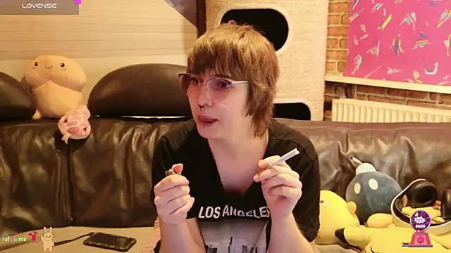 Snapshot of GamerGirl_Eve chatting on November 20, 2025, 7:14 pm GamerGirl Eve online show from November 20, 2025, 7:14 pm