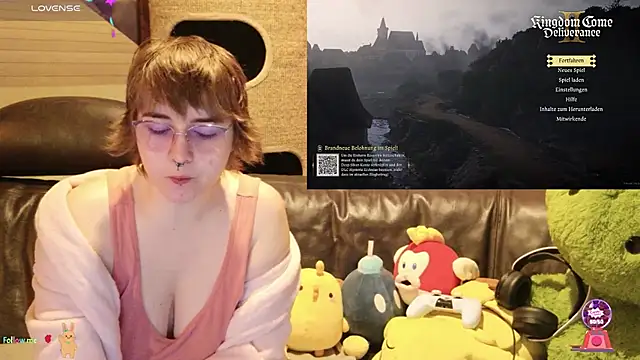 Snapshot of GamerGirl_Eve chatting on November 11, 2025, 7:08 pm GamerGirl Eve online show from November 11, 2025, 7:08 pm