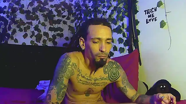 caribbeanlover1 online show from October 21, 2025, 10:58 am